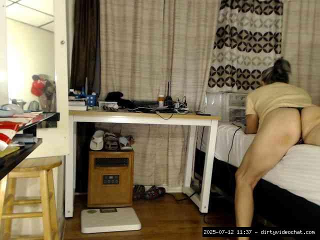 Group chat for 20 39 tokens, Full privates for 90 tokens, Privates for 60 8..., mixed grannies 11