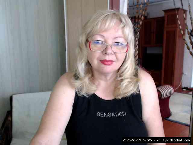 Shaved white, Shaved mature, Group chat for 20 39 tokens, Full privates for..., Arab Young 10