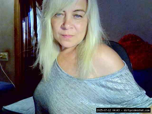 Shaved white, Shaved mature, Full privates for 90 tokens, American, White m..., Housewife 18