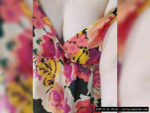 Group chat for 40 tokens, Full privates for 90 tokens, Privates for 90 toke..., Curvy Grannies 12