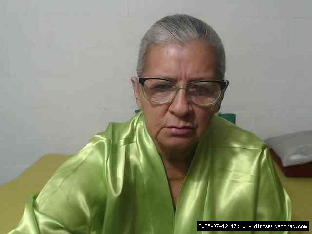Group chat for 20 39 tokens, Full privates for 90 tokens, Privates for 60 8..., Squirt Grannies 6