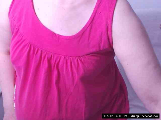 Group chat for 20 39 tokens, Full privates for 90 tokens, Privates for 60 8..., Darkhair 12