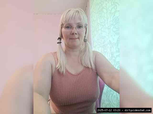 Shaved white, Shaved mature, Group chat for 20 39 tokens, Full privates for..., Bbw White 12