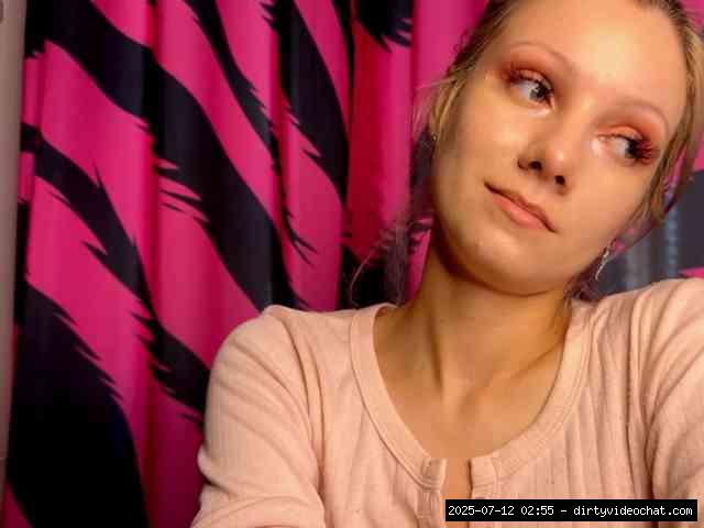 Shaved white, Shaved teens, Group chat for 40 tokens, Full privates for 90 ..., Cum On Pussy 8