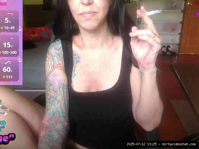Group chat for 40 tokens, Full privates for 90 tokens, Privates for 60 89 t..., italian teens 15