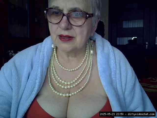 Group chat for 20 39 tokens, Full privates for 30 59 tokens, Privates for 3..., yoga grannies 15