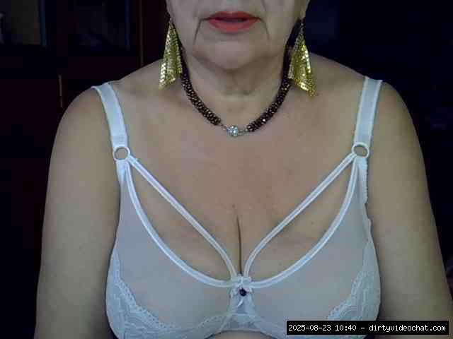Group chat for 20 39 tokens, Full privates for 30 59 tokens, Privates for 3..., lickfeet 7