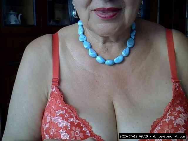 Group chat for 20 39 tokens, Full privates for 30 59 tokens, Privates for 3..., Romantic Grannies 4