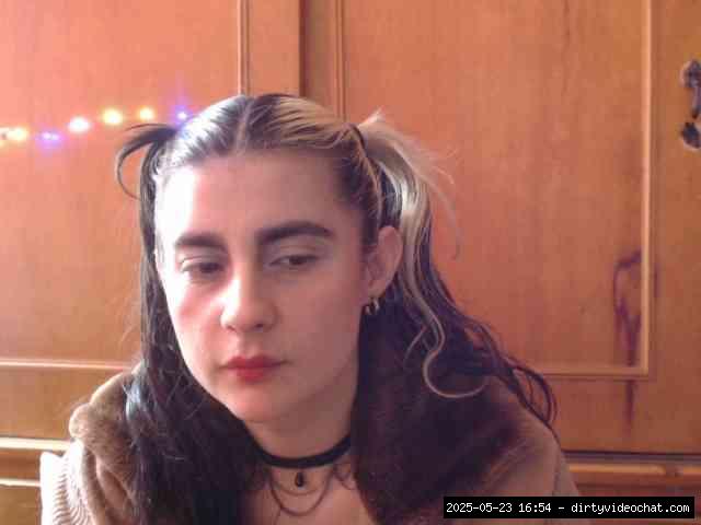 Group chat for 10 19 tokens, Full privates for 30 59 tokens, Privates for 3..., Play 8