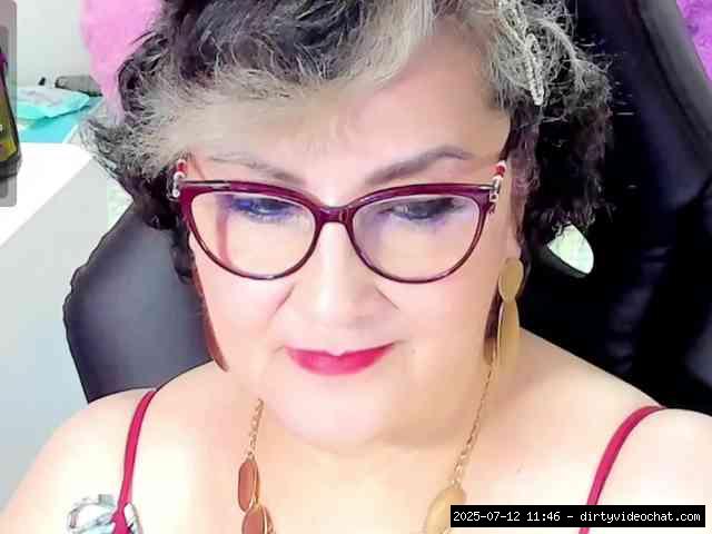 Group chat for 40 tokens, Full privates for 30 59 tokens, Privates for 90 t..., Venezuelan Grannies 6