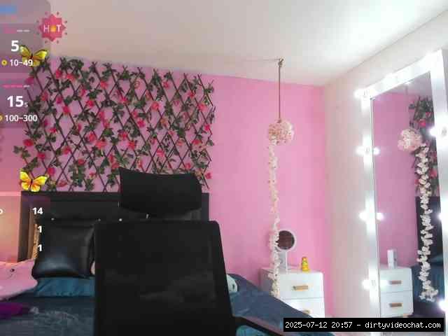 Group chat for 20 39 tokens, Full privates for 30 59 tokens, Privates for 3..., 4some 4