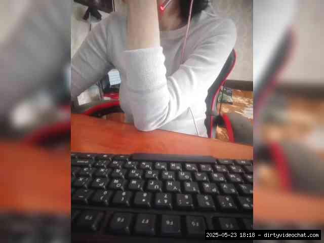 Group chat for 40 tokens, Full privates for 90 tokens, Privates for 90 toke..., mobile mature 7