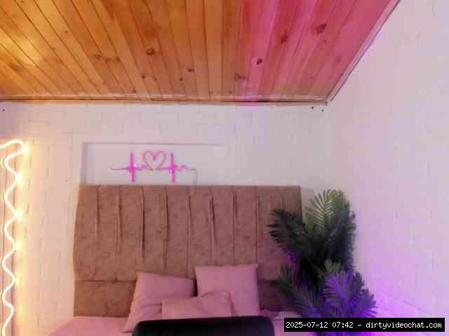 Group chat for 40 tokens, Full privates for 30 59 tokens, Privates for 30 5..., hairy teens 5