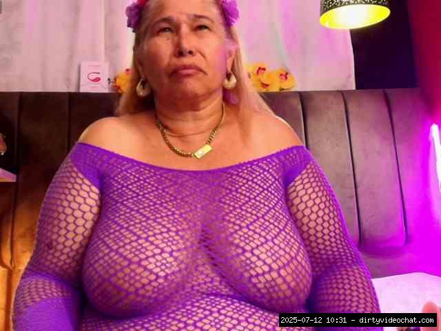 Group chat for 20 39 tokens, Full privates for 90 tokens, Privates for 30 5..., asian massage 13