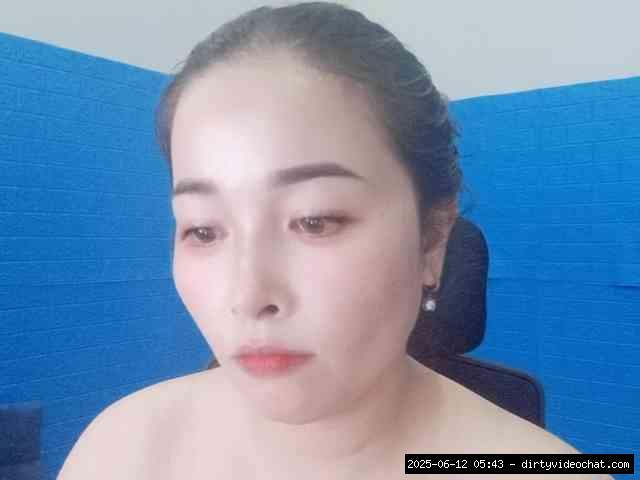 Group chat for 20 39 tokens, Full privates for 30 59 tokens, Privates for 3..., Camshow 4
