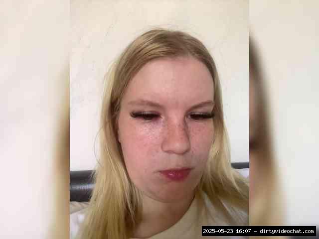Shaved white, Shaved teens, Group chat for 20 39 tokens, Full privates for ..., Fisting White 2