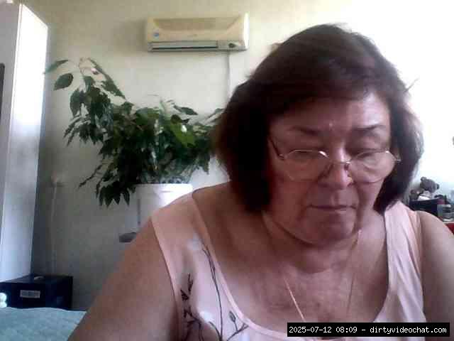 Group chat for 40 tokens, Full privates for 90 tokens, Privates for 30 59 t..., american grannies 5