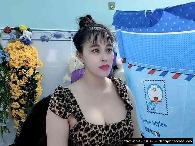 Group chat for 20 39 tokens, Full privates for 30 59 tokens, Privates for 3..., privates young 15