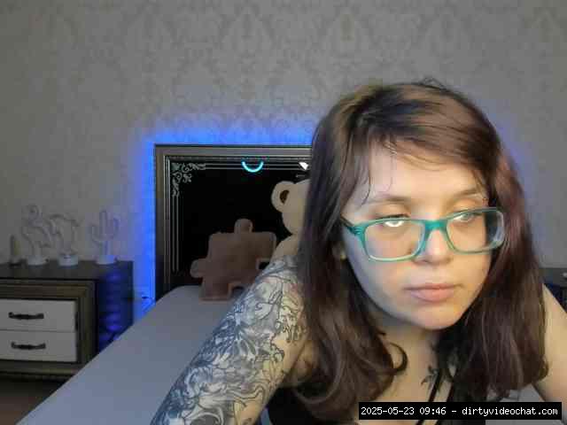 Group chat for 20 39 tokens, Full privates for 60 89 tokens, Privates for 3..., ukrainian young 19