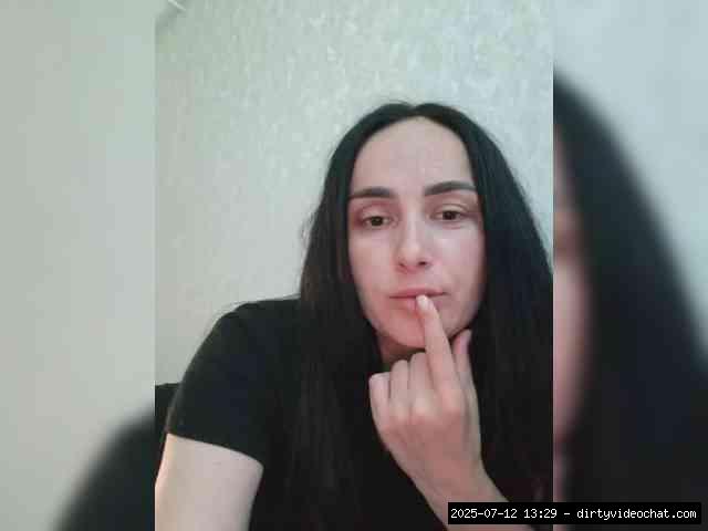 Shaved white, Shaved mature, Group chat for 20 39 tokens, Full privates for..., flirting young 5