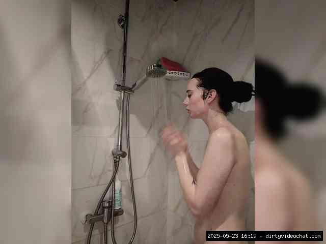 Shaved white, Shaved teens, Group chat for 40 tokens, Full privates for 60 ..., fisting white 1