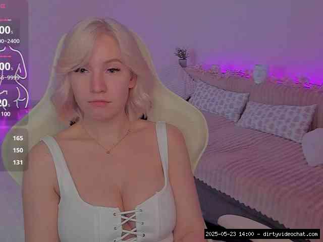 Shaved white, Shaved babes, Group chat for 40 tokens, Full privates for 60 ..., Fingering White 12
