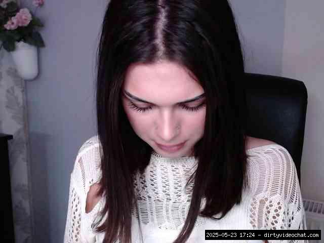 Shaved white, Shaved babes, Group chat for 20 39 tokens, Full privates for ..., domi 15