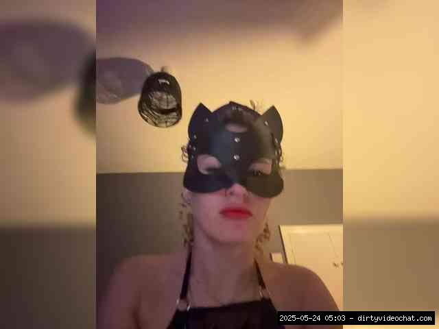 Shaved white, Shaved mature, Group chat for 20 39 tokens, Full privates for..., hornycouple 11