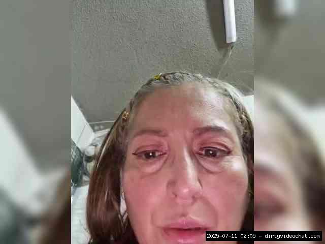 Group chat for 40 tokens, Privates for 60 89 tokens, Trimmed latina, Trimme..., asslicking 15