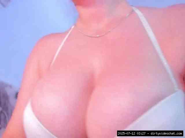 Group chat for 40 tokens, Full privates for 90 tokens, Privates for 30 59 t..., Trimmed White 18